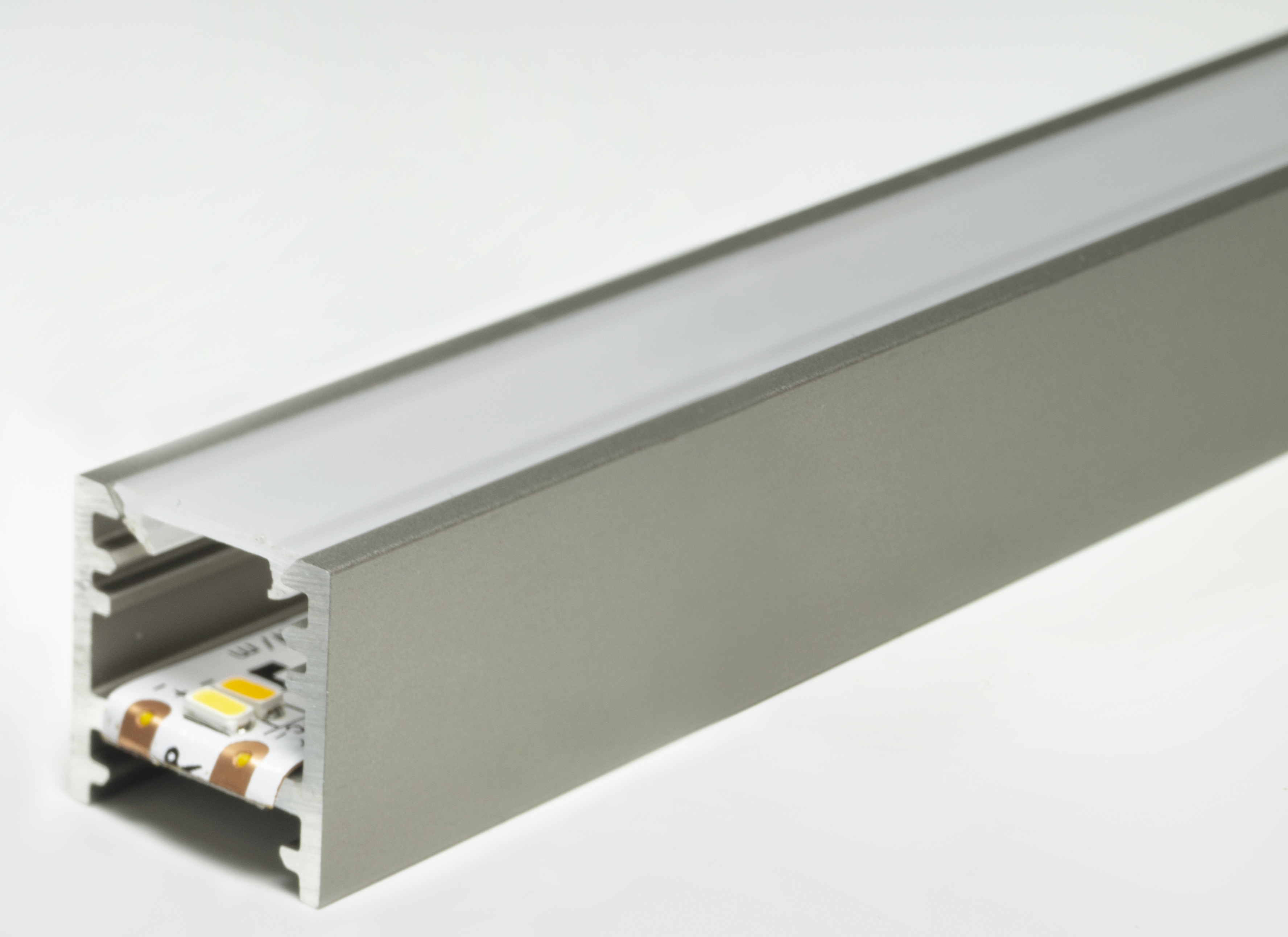 Bali (Artikelnummer 2000329) + Abdeckprofil (Artikelnummer 2000324)